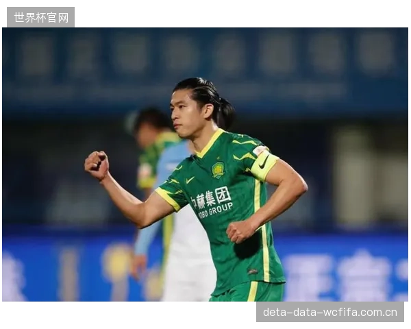 张玉宁扛起国安本土进攻大旗,运动战进球能力尽显核心价值。 张玉宁扛起国安本土进攻大旗,运动战进球能力尽显核心价值。